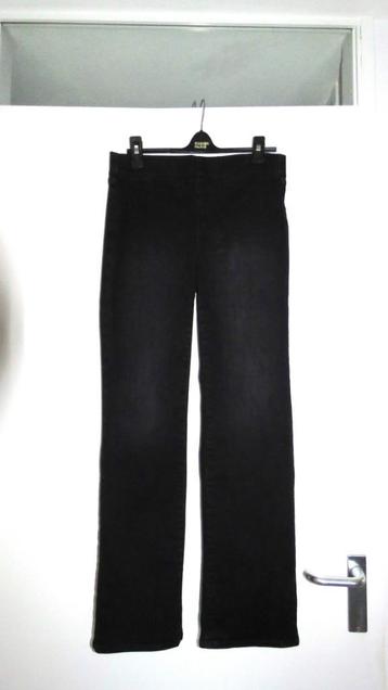 Mooie nieuwe NYDJ, maat 40 beschikbaar voor biedingen