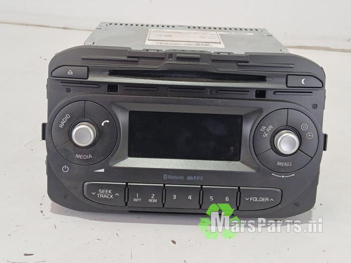 Radio CD Speler van een Kia Picanto, Auto-onderdelen, Elektronica en Kabels, Kia, Gebruikt, 3 maanden garantie, Ophalen of Verzenden