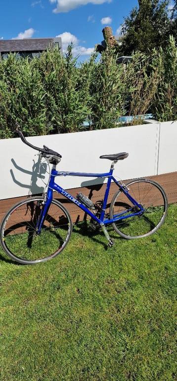 Trek 7.6 fx beschikbaar voor biedingen