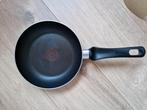 Tefal 20cm koekenpan handig formaat, Ophalen of Verzenden, Zo goed als nieuw, Koekenpan of Braadpan