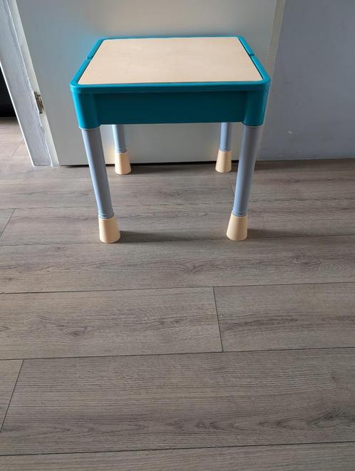 Lego/speel tafel, Kinderen en Baby's, Speelgoed | Speeltafels, Zo goed als nieuw, Ophalen