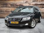 Volvo V70 2.0 T4 Dynamic Edition | Automaat | Trekhaak |, 12 maanden, Gebruikt, Leder en Stof, Zwart