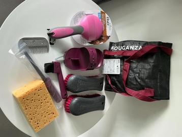 Nieuwe paarden onderhoud / poets tas, merk Fouganza,  beschikbaar voor biedingen