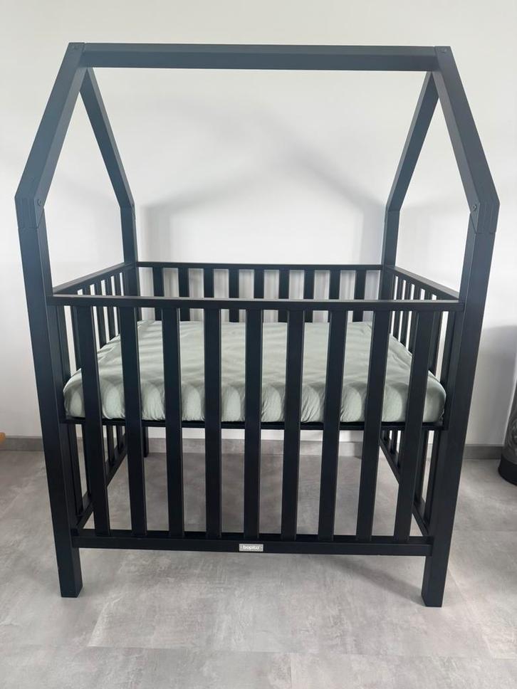 Baby box - speelhuis zwart mat, Kinderen en Baby's, Boxen, Gebruikt, Ophalen