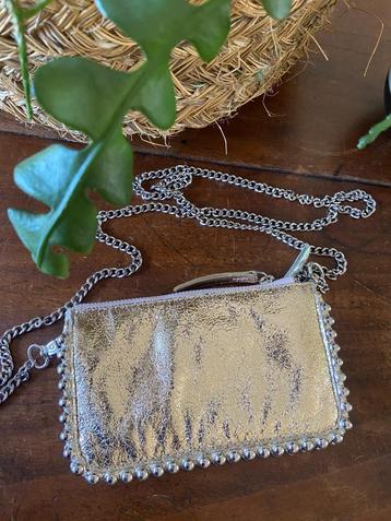 Super apart gouden tasje ZARA met zilveren ketting i.z.g.st beschikbaar voor biedingen