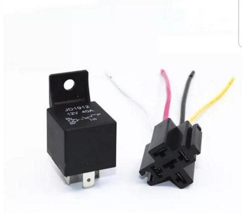 Vier pin relais voor de auto 12v 40a €8,00

Voor mistlampen,, Auto diversen, Auto-accessoires, Ophalen of Verzenden