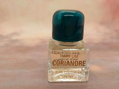 Jean Couterier- Coriandre parfum miniatuur., Verzamelen, Parfumverzamelingen, Zo goed als nieuw, Miniatuur, Gevuld, Verzenden