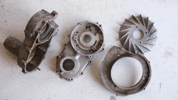 Diversen klassieke Vespa onderdelen GS VNB Faro Basso v50 beschikbaar voor biedingen