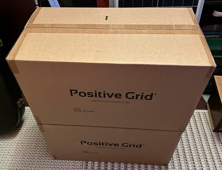 Positive Grid Spark 40, partij van 9 stuks nieuw in doos., Computers en Software, Geluidskaarten, Nieuw, Ophalen