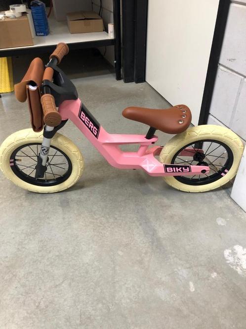 BERG loopfiets Biky retro pink vanaf 2,5 jaar, Kinderen en Baby's, Speelgoed | Buiten | Voertuigen en Loopfietsen, Gebruikt, Loopfiets
