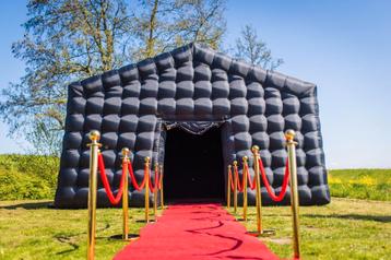 VIP entree Afzetpaaltje goudkleurig beschikbaar voor biedingen