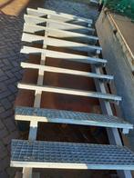 Stalen trap, Doe-het-zelf en Verbouw, Ladders en Trappen, Ophalen, Gebruikt, Minder dan 2 meter