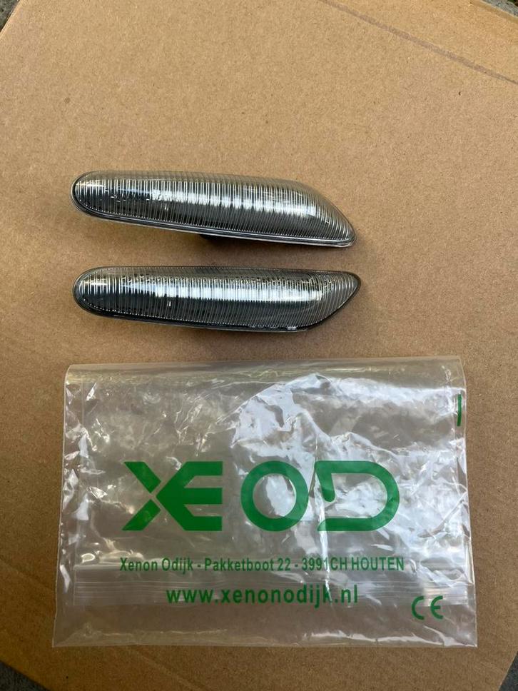 ZGAN BMW LED knipperlichten wit transparant plug and play, Auto diversen, Auto-accessoires, Zo goed als nieuw, Ophalen of Verzenden