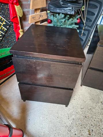 2 Nachtkastjes Malm ikea beschikbaar voor biedingen