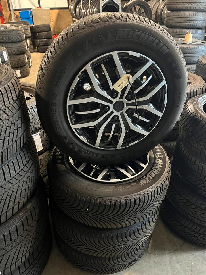 Winterbanden 7.5mm Renault Captur 2019-heden MICHELIN ALPIN, Auto-onderdelen, Banden en Velgen, Banden en Velgen, Winterbanden