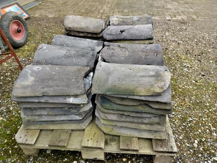 60 x  antiek naaldpan nok handvorm hoekkeper, Doe-het-zelf en Verbouw, Dakpannen en Dakbedekking, Gebruikt, Dakpannen, Steen of Klei