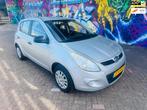 Hyundai I20 1.2i i-Drive ijskoude airco boeken aanwezig rijd, Euro 5, Gebruikt, 4 cilinders, Bedrijf