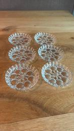 Zes bewerkte kristal glazen lage schaaltjes, Ophalen