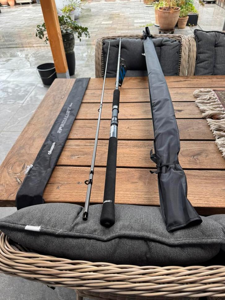 nieuwe okuma specialist heavy spin hengels  2,74m en 40-120, Watersport en Boten, Hengelsport | Zeevissen, Nieuw, Werphengel, Ophalen of Verzenden