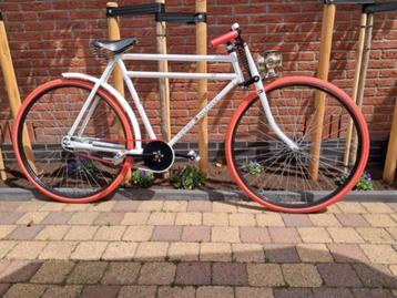 Oldtimer Pathfinder Gazelle. beschikbaar voor biedingen