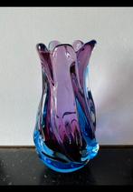 Prachtige zware paars blauwe glazen vaas. Denk Chribska glas, Ophalen of Verzenden