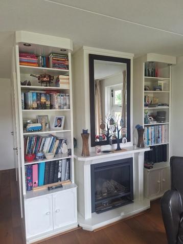 Boekenkasten  beschikbaar voor biedingen