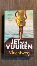 Jet van Vuuren - Vluchtweg, Boeken, Thrillers, Ophalen of Verzenden, Zo goed als nieuw, Jet van Vuuren