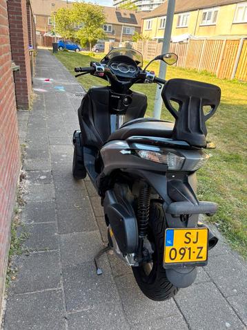 Piaggio mp3 Yourban 300cc autorijbewijs Opknapper! beschikbaar voor biedingen