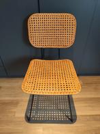 Rieten stoelen met zwart stalen frame, Ophalen of Verzenden, Zo goed als nieuw, Riet of Rotan, Twee