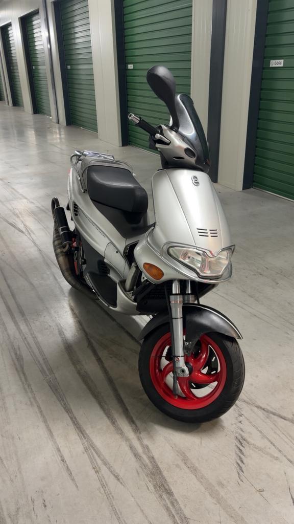 Gilera Runner sp dubbel disk – 150 km/u+ – €4250, Fietsen en Brommers, Scooters | Piaggio, Zo goed als nieuw, Overige modellen