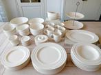 Zeer compleet puntgaaf Jamie Oliver waves servies., Huis en Inrichting, Keuken | Servies, Ophalen of Verzenden, Zo goed als nieuw