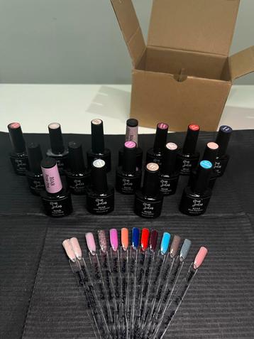 16 stuks BIAB Nagelgel Set - Zo Goed Als Nieuw! Miss Jules beschikbaar voor biedingen