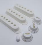 GRATIS VERZENDEN Stratocaster cover set Wit, Muziek en Instrumenten, Instrumenten | Onderdelen, Nieuw, Elektrische gitaar, Ophalen of Verzenden