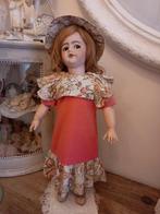 Vintage poppenkleertjes 3 delig set. jaren 50-60., Ophalen of Verzenden, Zo goed als nieuw, Kleertjes
