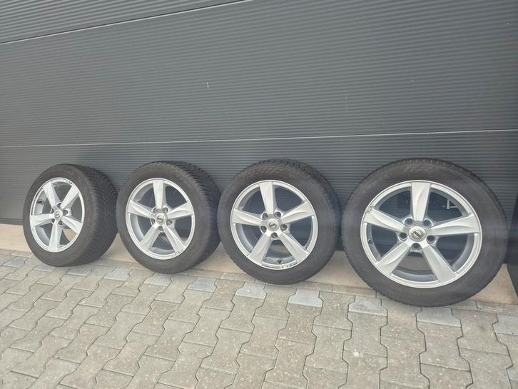 Volvo V40 50 60 70 Winterbanden Set, Auto-onderdelen, Banden en Velgen, Banden en Velgen, Winterbanden, 16 inch, 205 mm, Personenwagen