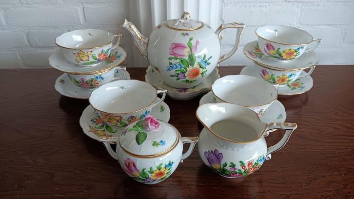 Herend Theeservies Bouquet de Tulipe, Antiek en Kunst, Antiek | Servies compleet, Ophalen of Verzenden