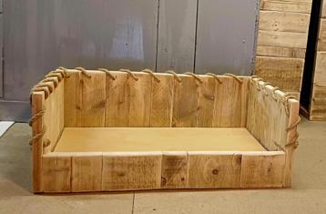 Hondenmand hondenbank 80cm x 45cm hout robuust touw beschikbaar voor biedingen