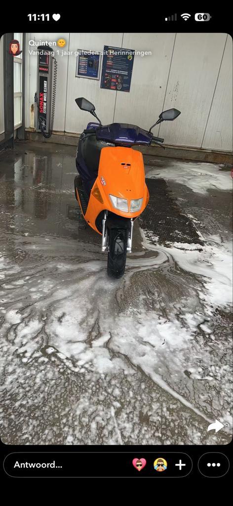 GEZOCHT.      Motorblok Aprillia Viper Gezocht, Fietsen en Brommers, Brommeronderdelen | Scooters, Gebruikt, Blok, Ophalen of Verzenden