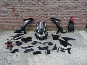 Complete Kuipset + Koplamp Yamaha YZF R1 2015-2016-2017-2018 beschikbaar voor biedingen