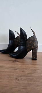Louis Vuitton Pokerface Enkellaarzen maat 38., Ophalen of Verzenden