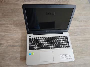 Asus R556L i5 256GB 4GB RAM beschikbaar voor biedingen