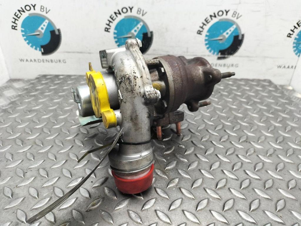 DACIA DUSTER TURBO 2011, Ophalen of Verzenden, Nieuw, Stiba lid