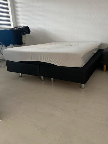 Mooi Bed beschikbaar voor biedingen