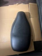 Piaggio typhoon onderdelen 2 zadels, Ophalen of Verzenden, Zadel, Piaggio