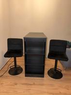Zwarte bartafel met twee barkrukken, Huis en Inrichting, Tafels | Statafels, Ophalen, In hoogte verstelbaar, Zo goed als nieuw