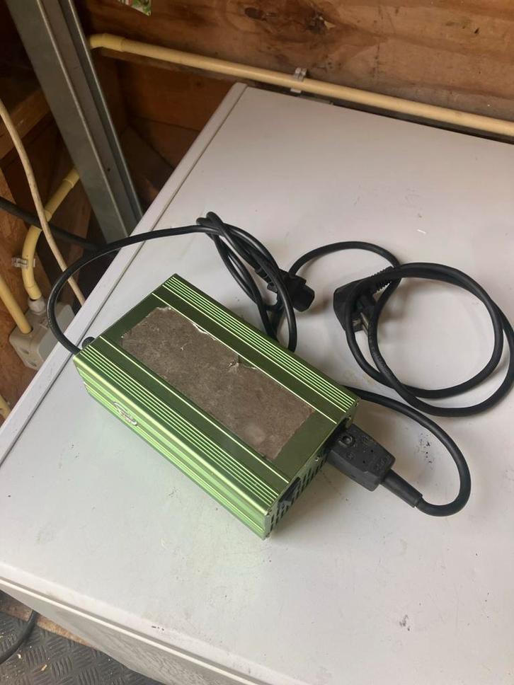 48V Acculader voor Elektrische Scooter, Auto-onderdelen, Accu's en Toebehoren, Universele onderdelen, Gebruikt, Ophalen of Verzenden