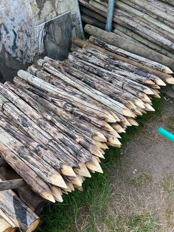 Piketpaaltjes 1mtr, geimpregneerd beschikbaar voor biedingen