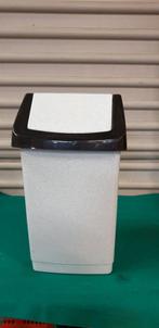 afvalbakje met klep kunststof, Ophalen of Verzenden, 'T Olde Gre-j, Info@toldegrej.nl, Endepoelstraat 20f Didam