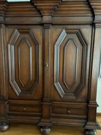 Antieke kast, Antiek en Kunst, Antiek | Meubels | Kasten, Ophalen of Verzenden