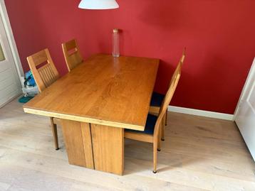 eethoek 90x140 met 5 stoelen eikentafel beschikbaar voor biedingen